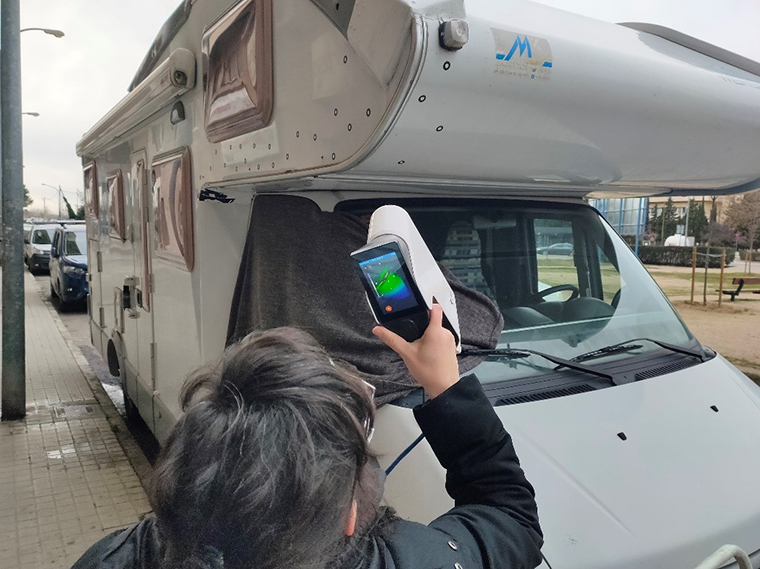 Image 3. Scanning the motorhome caravana3.jpg