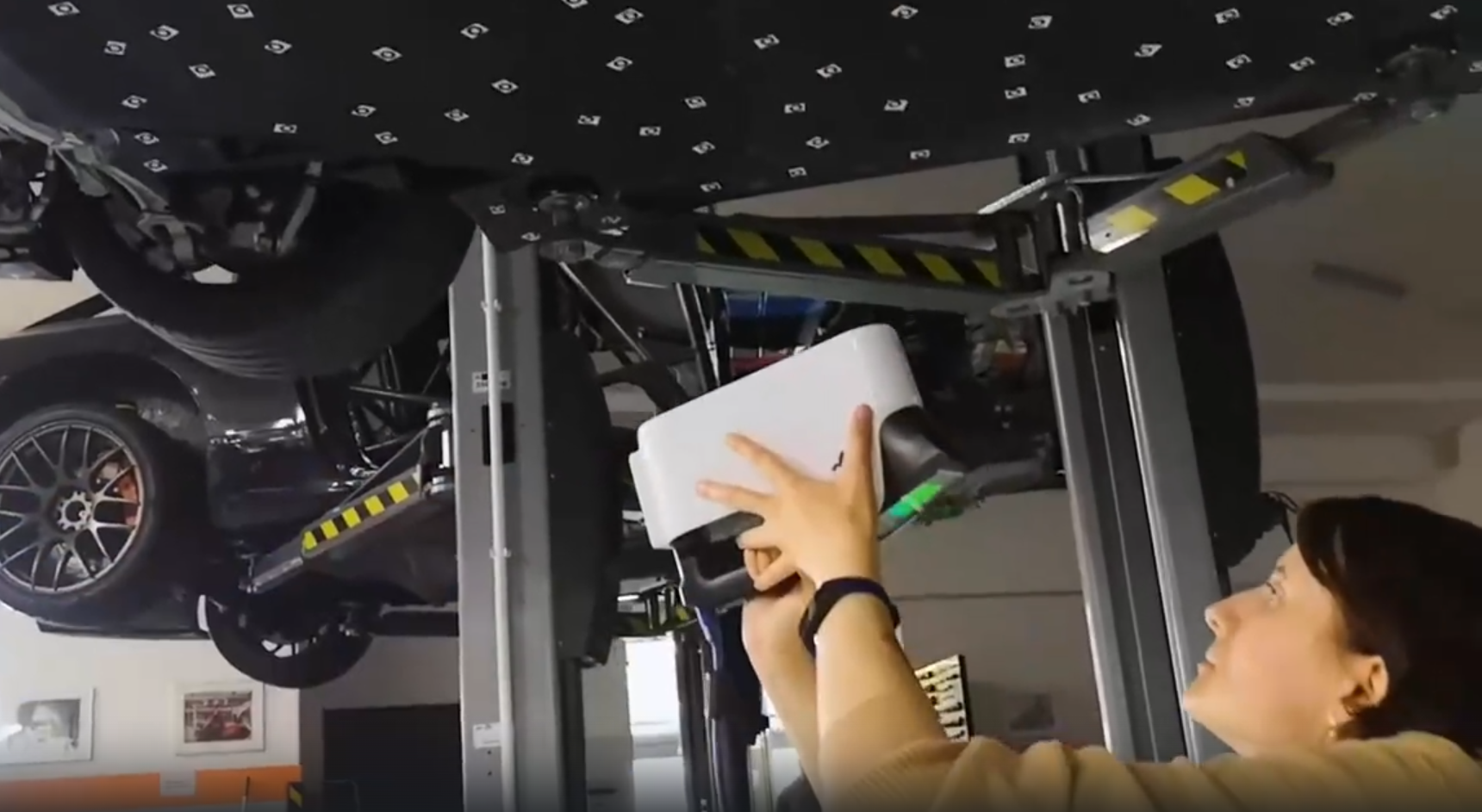 Scanning a car with Calibry im0605.png